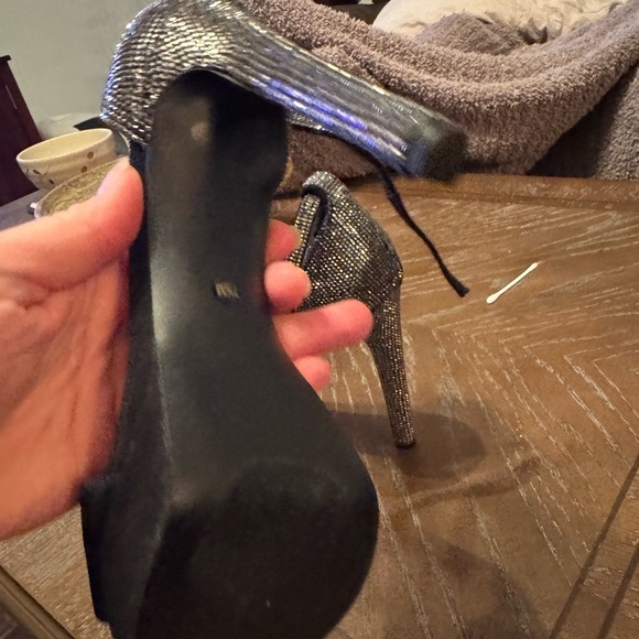 Steve Madden Embellished Platform Party Evening Heels - Picture 6 of 6